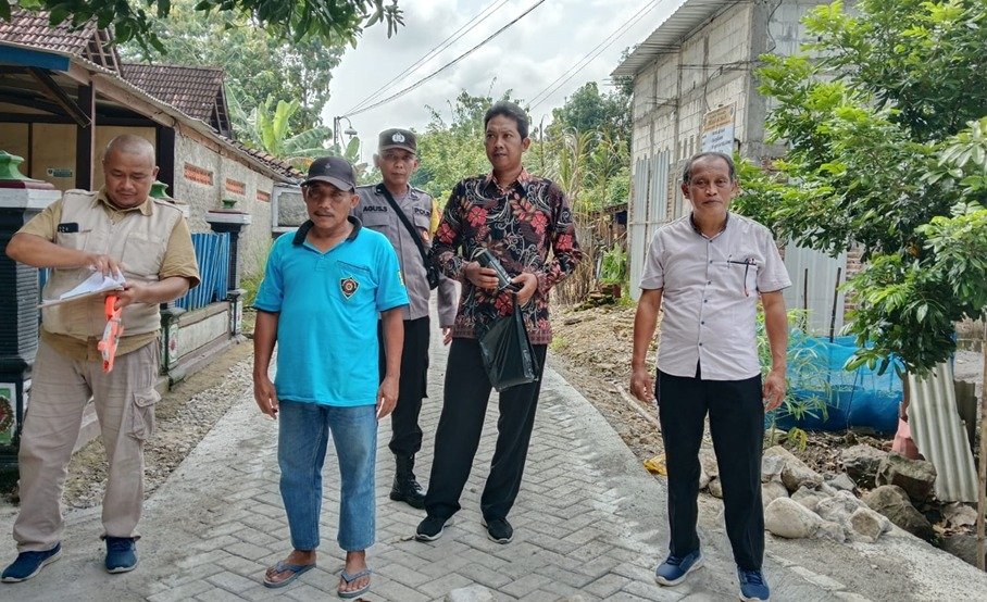 Pembangunan Jalan Paving Dusun Kauman Selesai Sebelum Hari Raya Idul Fitri Warga Nikmati Manfaatnya