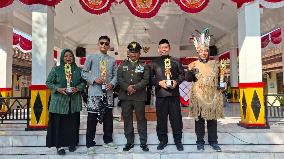 SMKN Kasreman Raih Juara Umum Karnaval HUT RI ke-80 Tingkat Kecamatan Kasreman