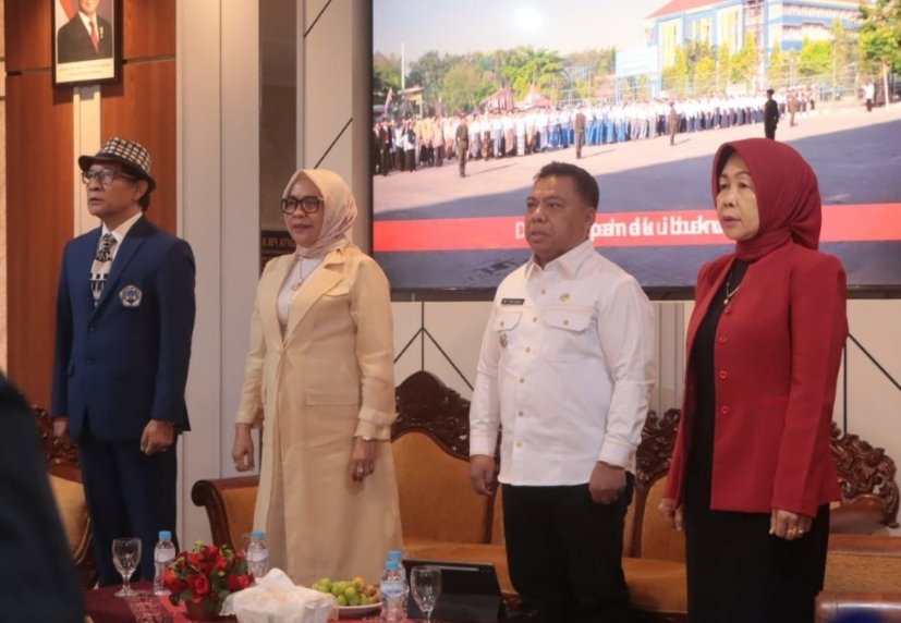 Fikom Unitomo Gandeng Halmahera Utara Bahas Hilirisasi Kelapa Sebagai Role Model Penguatan Ekonomi Daerah.