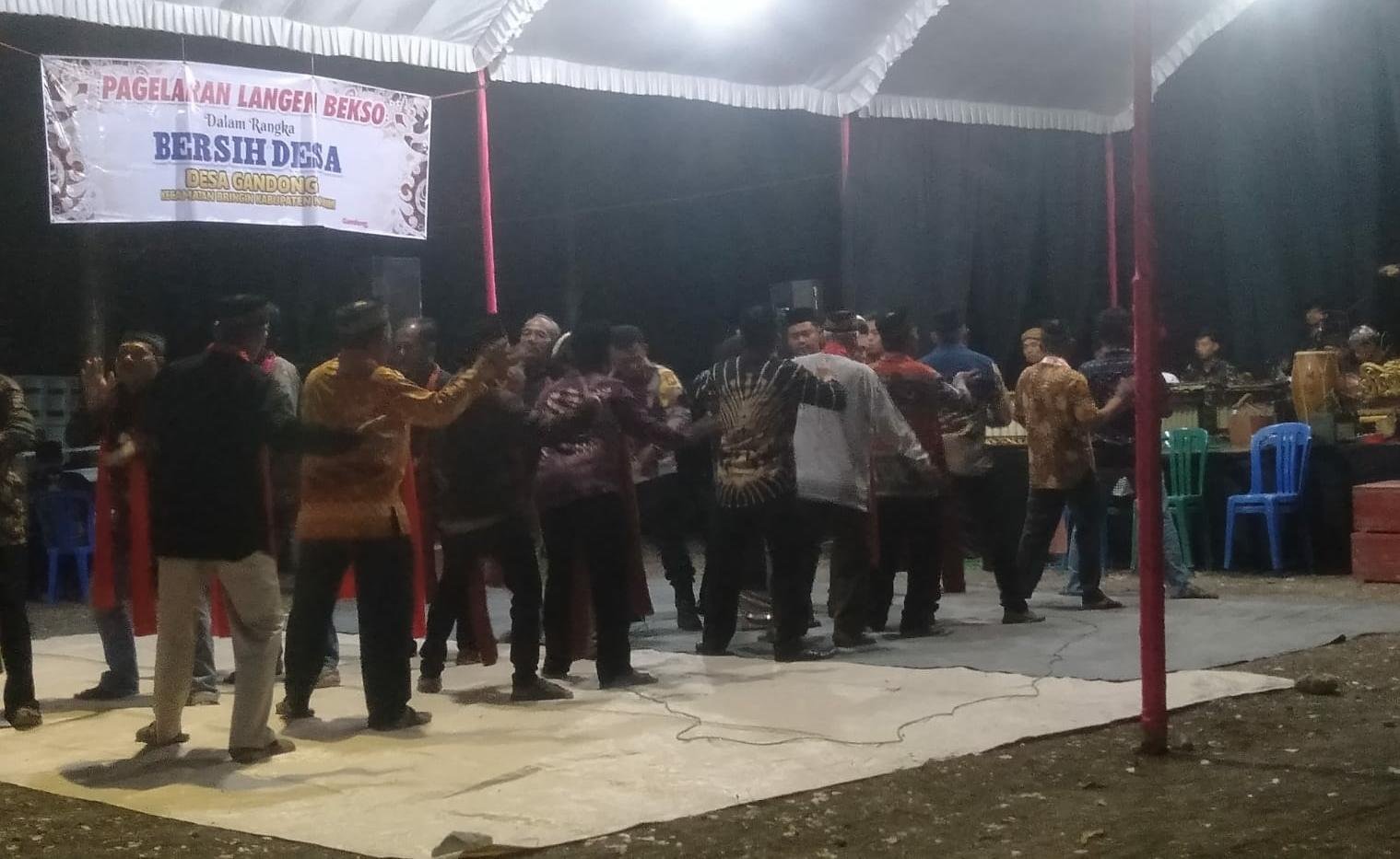 Pemdes Gandong Gelar Bersih Desa, Lestarikan Tradisi dan Perkuat Gotong Royong Warga.